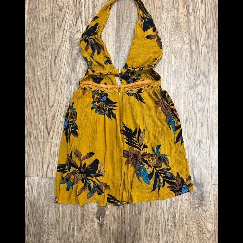 ILLA ILLA Mustard floral printed dress with a halter Top - Picture 5 of 6